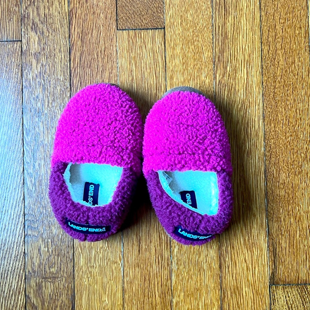 Lands End Pink Slippers-Size 10